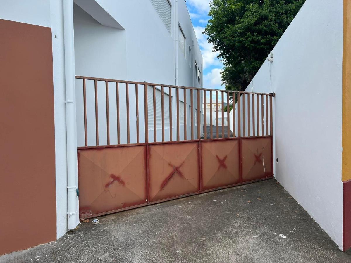 Appartamento A Casa Do Terraco Ponta Delgada Esterno foto